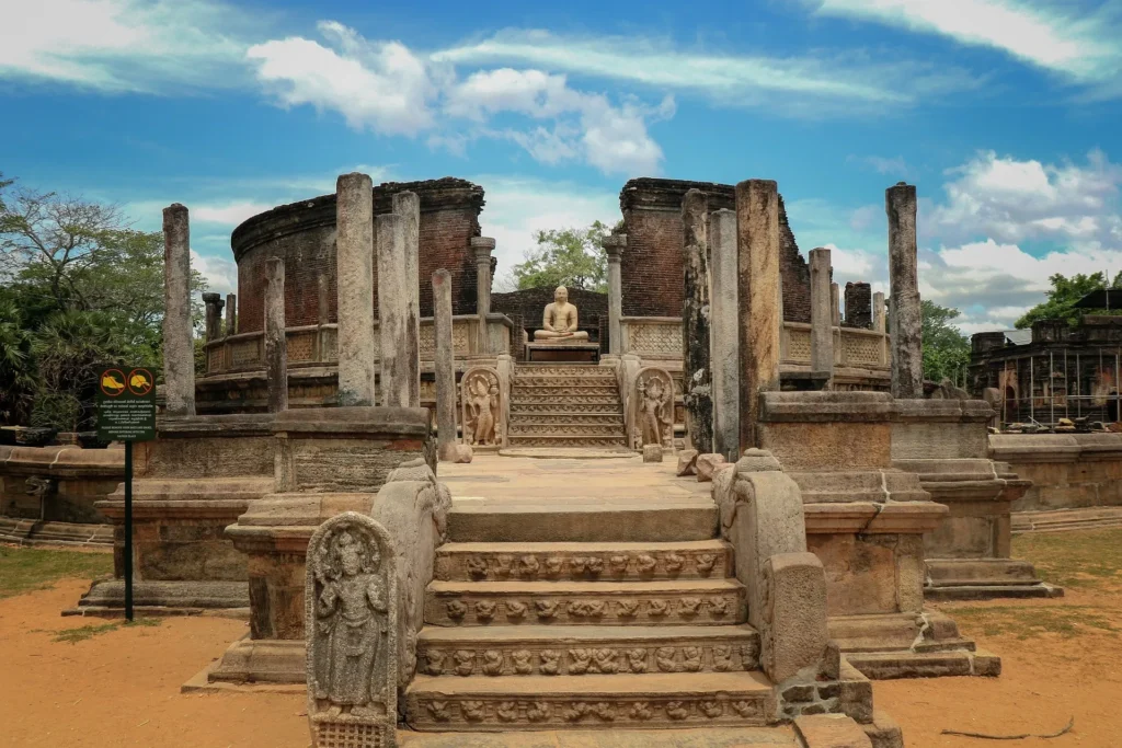 Image Gallery 9 Polonnaruwa