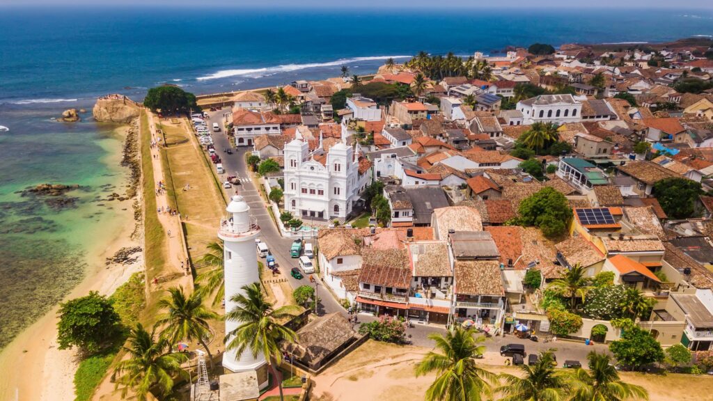 Galle: Historic coastal city with Dutch heritage.